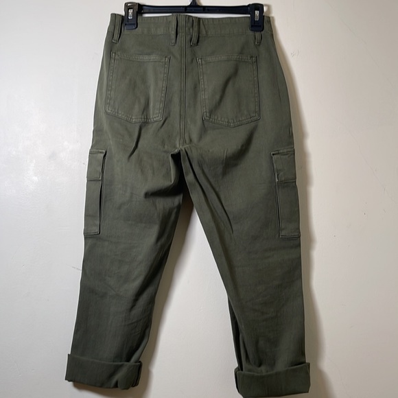 Hudson Jeans Jane Slim Cropped Cargo Pants in Army Green - Picture 3 of 6
